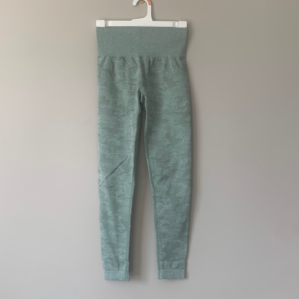 Gymshark green camp leggings